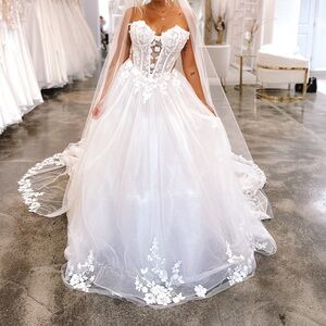 Maggie Sottero White Bridal Gown